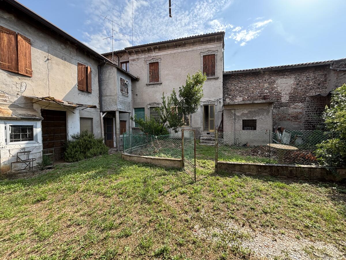 Rustico / Casale Residenziali in vendita - 3