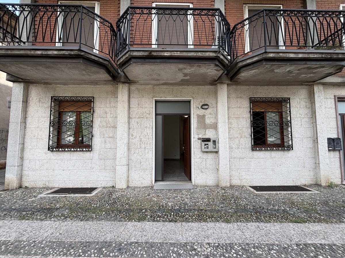 Ufficio Commerciali In affitto - 2