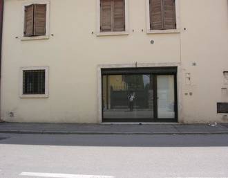 Agenzia immobiliare Living - Verona e Provincia - Negozio Commerciali In affitto