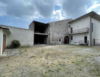 Agenzia immobiliare Living - Verona e Provincia - Casa indipendente Residenziali in vendita