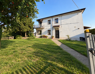 Villa bifamiliare  in  Vendita